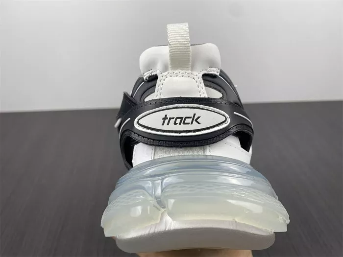 Cheap BLCG TRACK SNEAKER 647741 W3BZ2 9010 0114