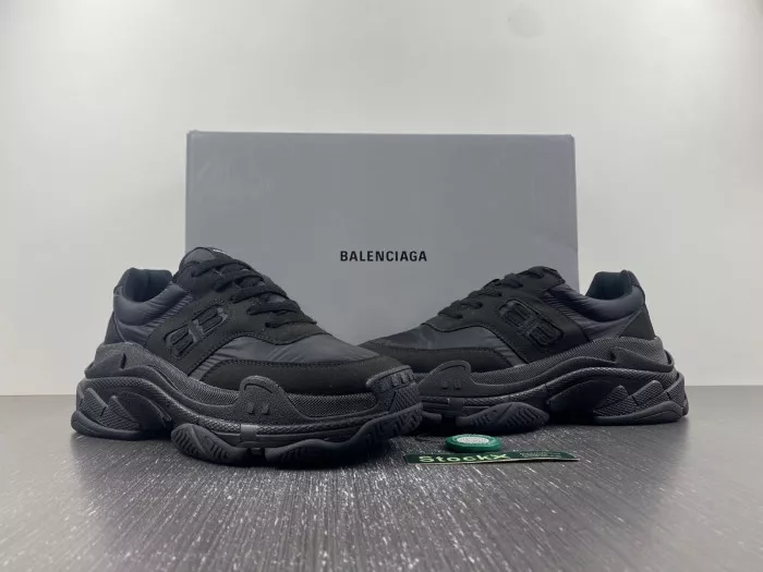 Cheap BLCG TRIPLE S SNEAKER 710157 W3CU1 1000 0114