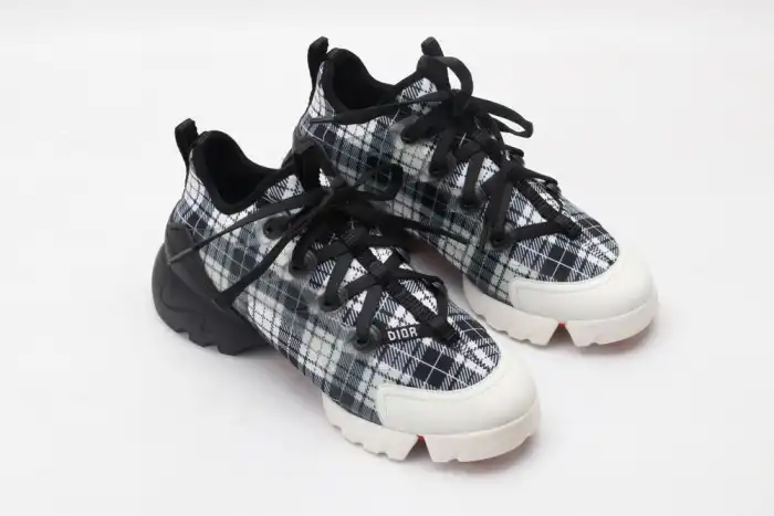 Affordable DR-CONNECT BLACK PLAID 0202